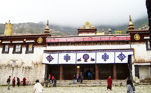 photo of 18 Days China Tour of Beijing Lhasa Tsetang Gyangtse Xian Guilin